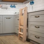 вежа помічника монтессорі башня помощника