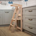 вежа помічника монтессорі башня помощника